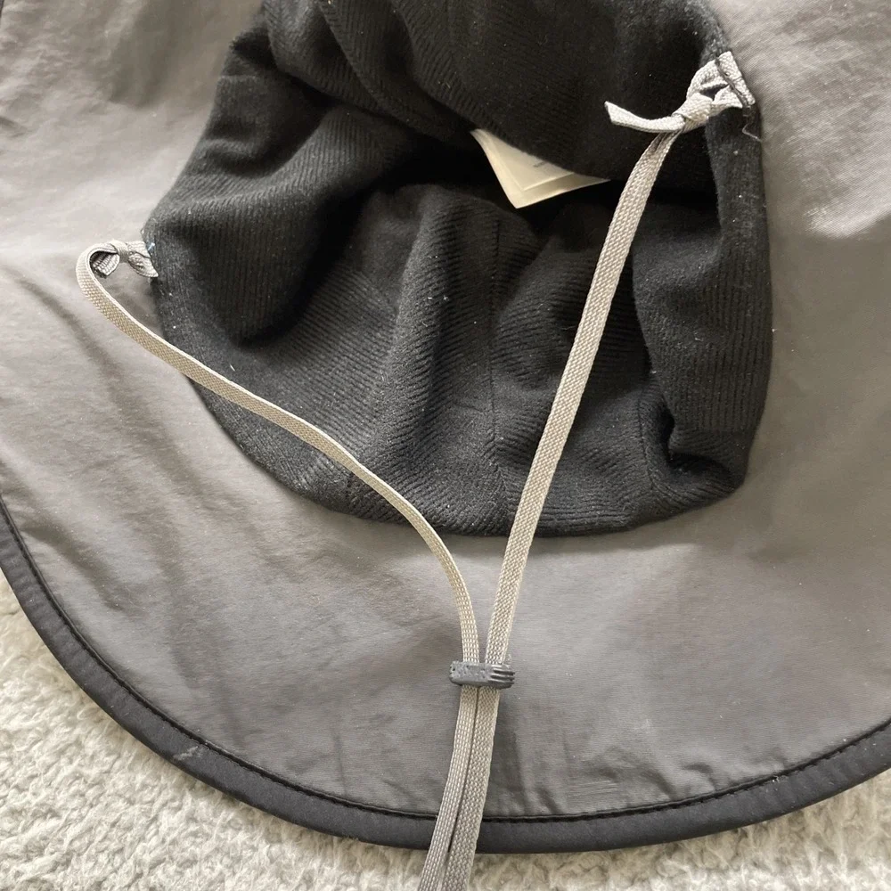 Outdoor Research Gore-Tex Bucket Hats Mens Size M Black  String Hiking‎ Fishing